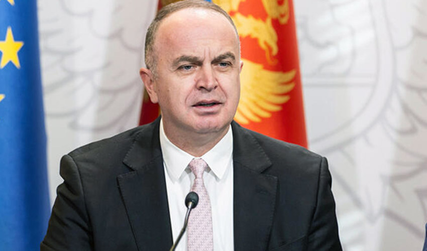 nik jelosaj