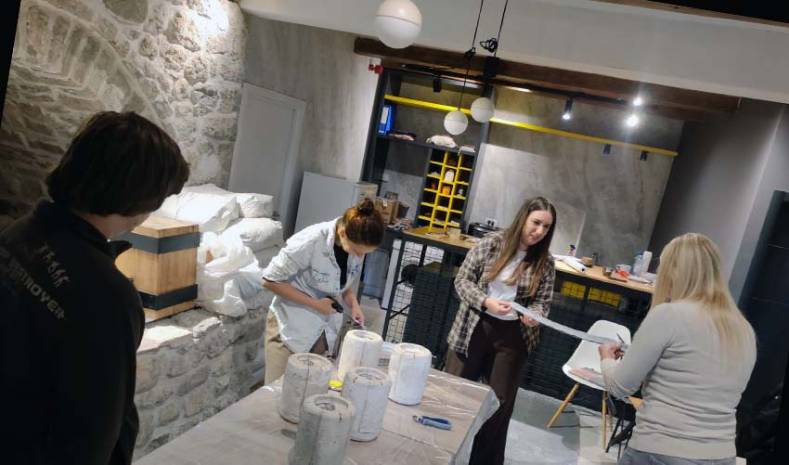 U toku je Edukativna radionica izrade keramičkih suvenira 