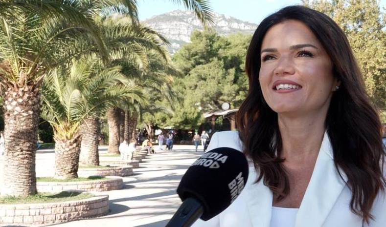 Bar: Novogodišnji hepening otvara Aleksandra Prijović