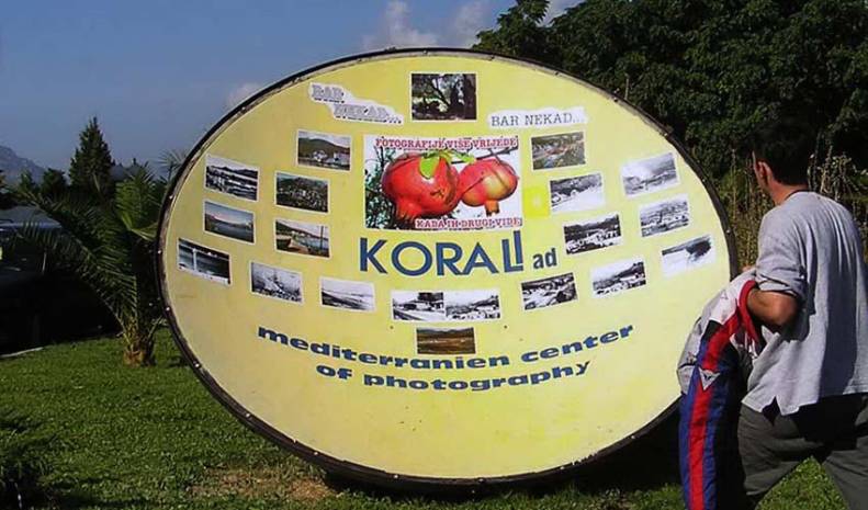 Foto arhiva: Expo ispred hotela ex Topolica